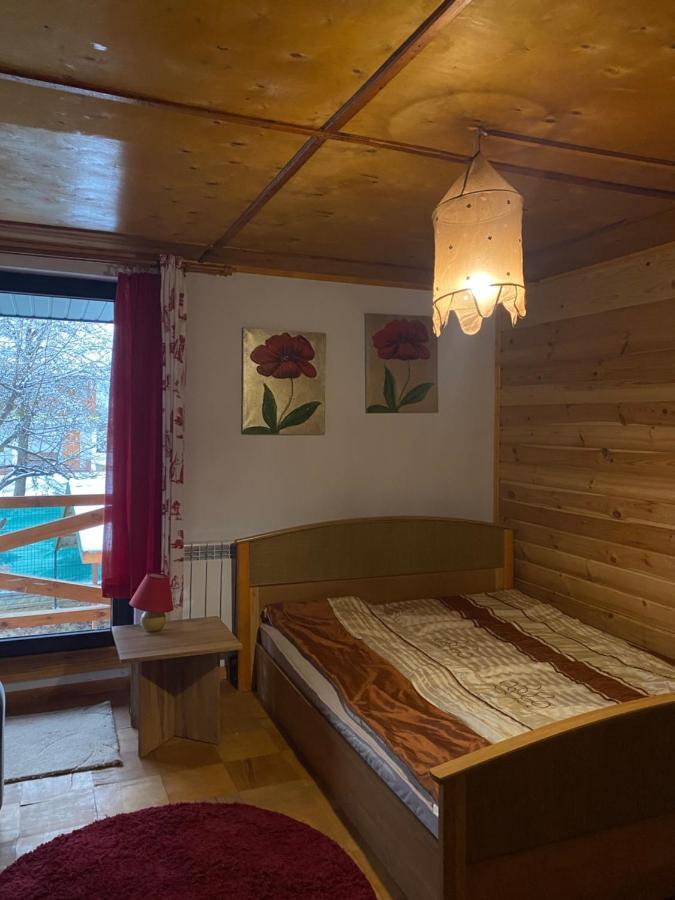 Hacjenda - Domek Caloroczny Krasnobród Exteriör bild
